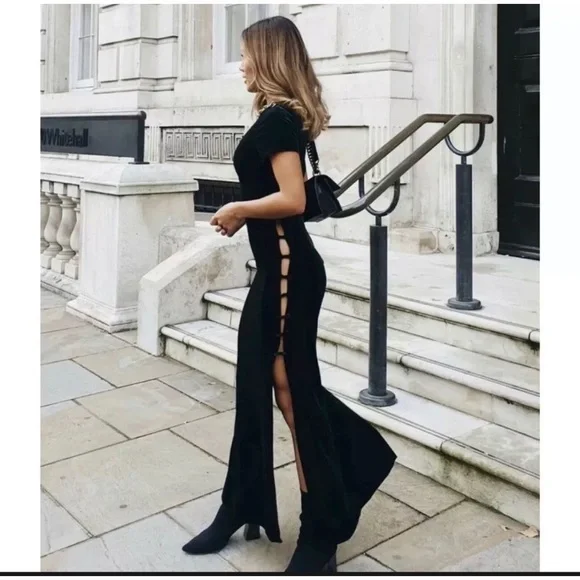 Zara black cut out maxi dress Size Small 4437/309